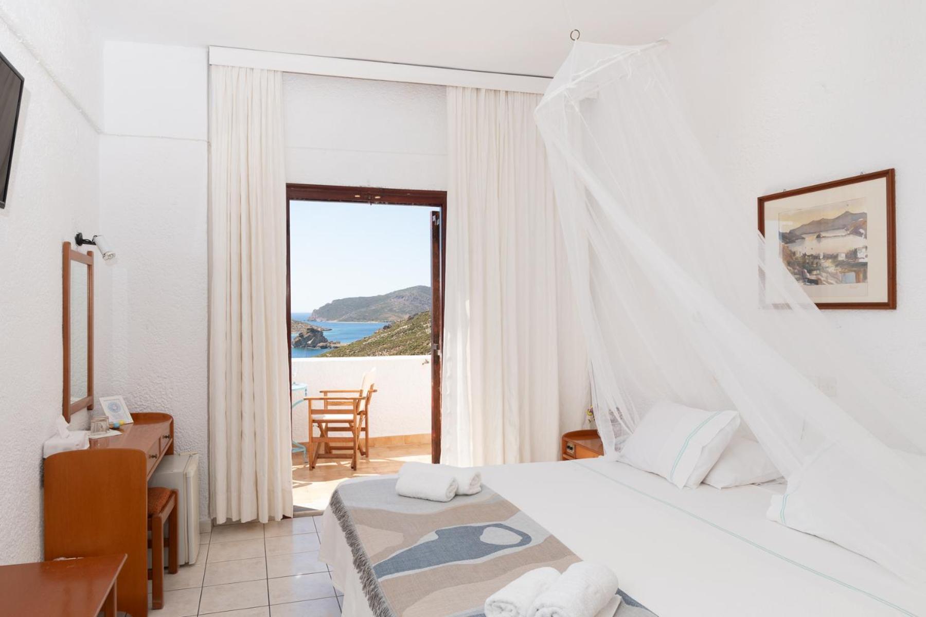 Golden Sun Hotel Patmos Exterior photo