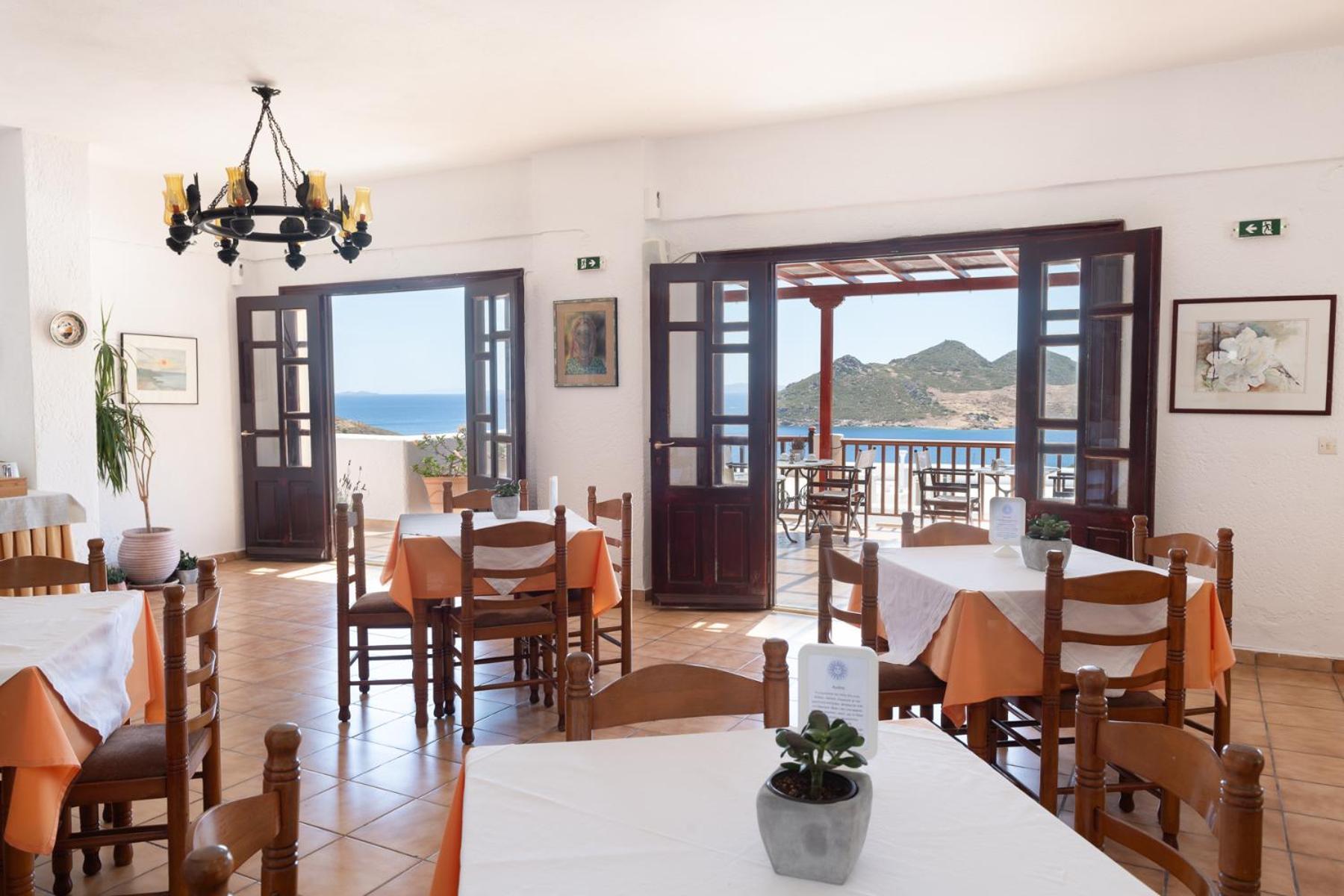 Golden Sun Hotel Patmos Exterior photo