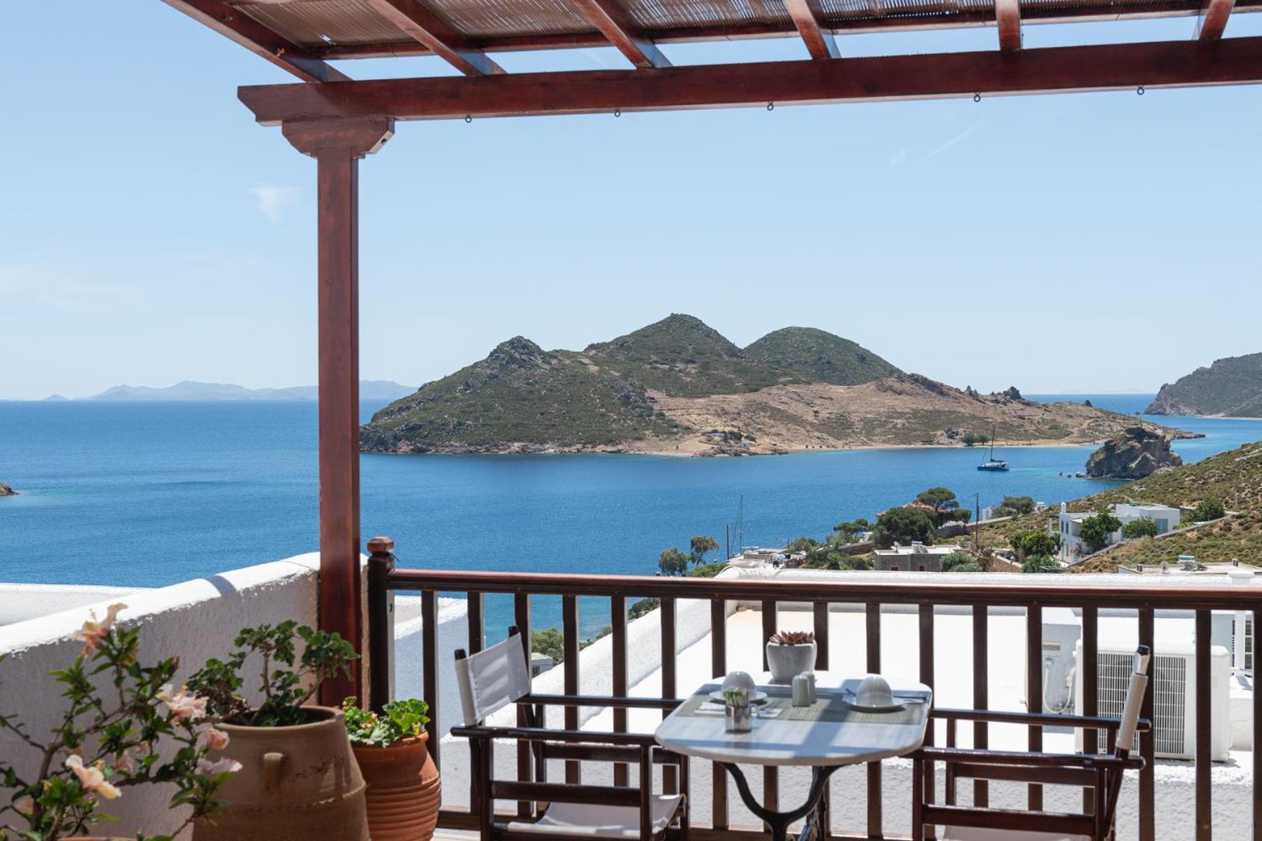 Golden Sun Hotel Patmos Exterior photo